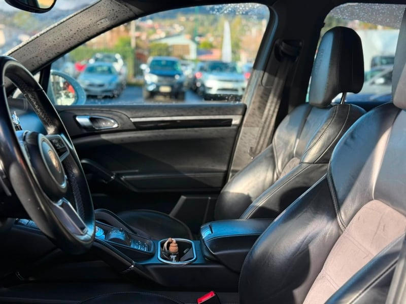 Porsche CAYENNE S HÍBRIDO 2018 - Imagen 9 de 19