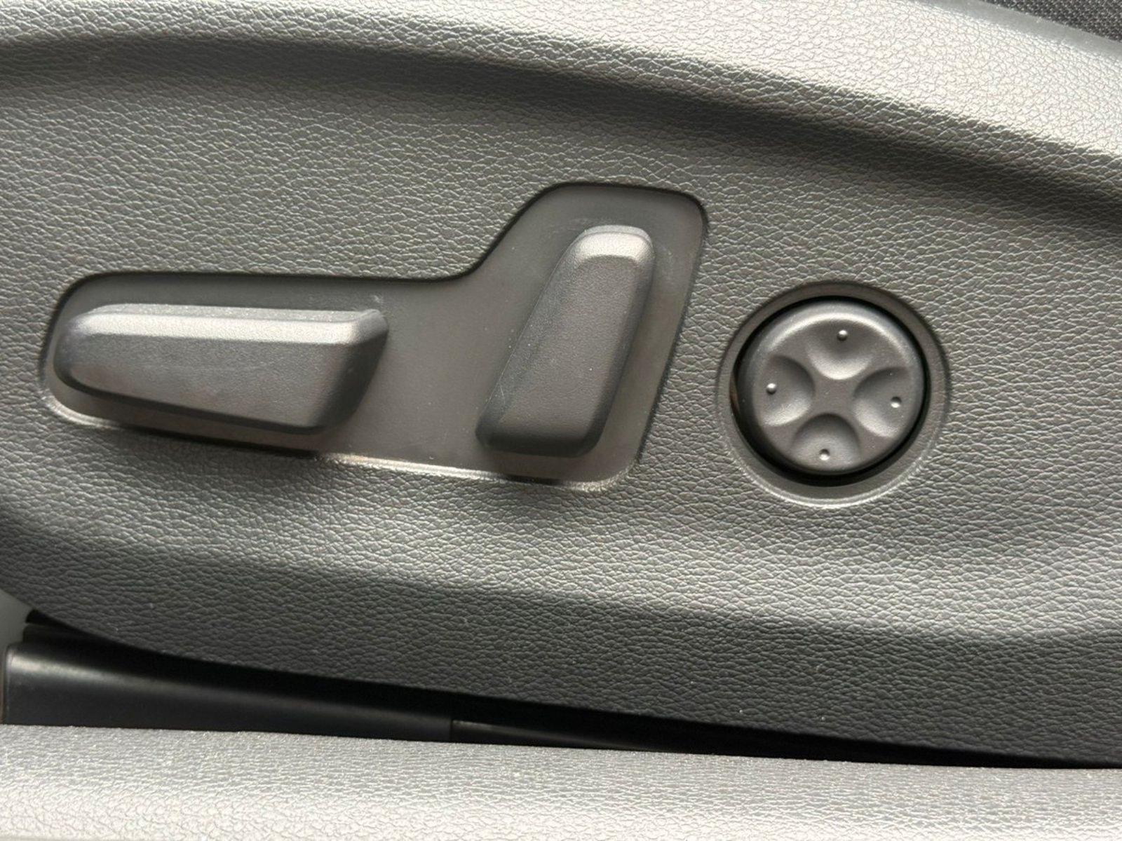 HYUNDAI SONATA GLS 2.0 AT 2016 - Imagen 16 de 19
