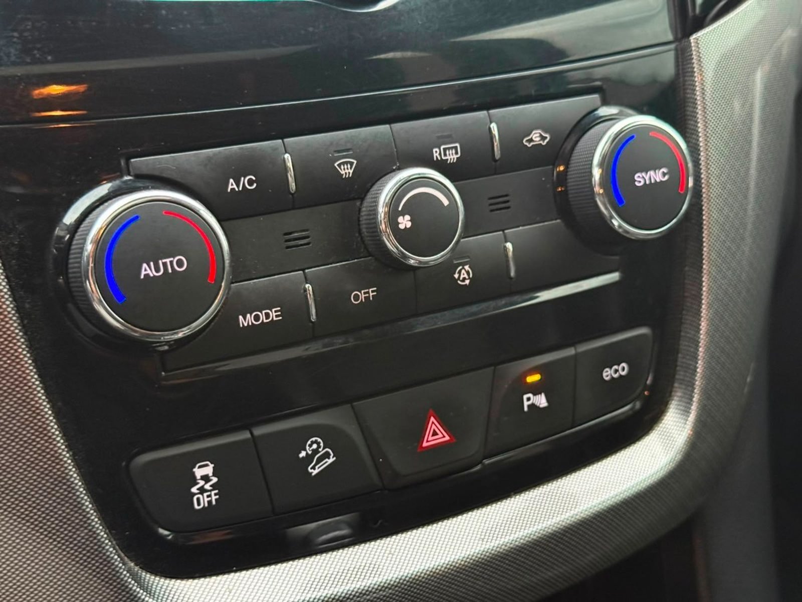 CHEVROLET CAPTIVA LTZ DIESEL AWD AT 2017 - Imagen 14 de 19