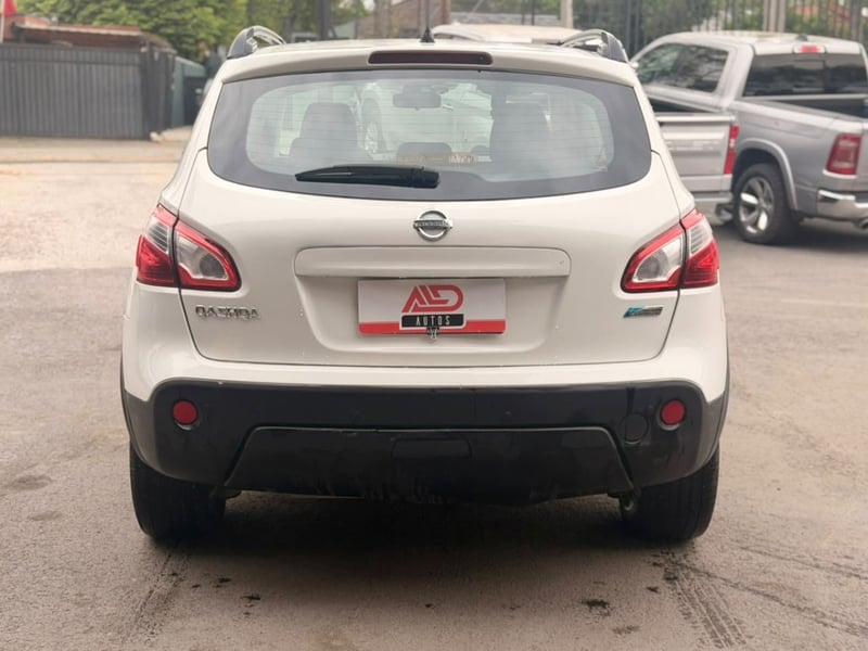 Nissan QASHQAI 2.0 AT 2WD 2013 - Imagen 5 de 17