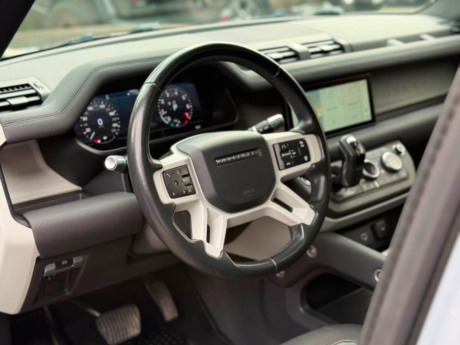 Land Rover DEFENDER 110 2021 - Imagen 7 de 18