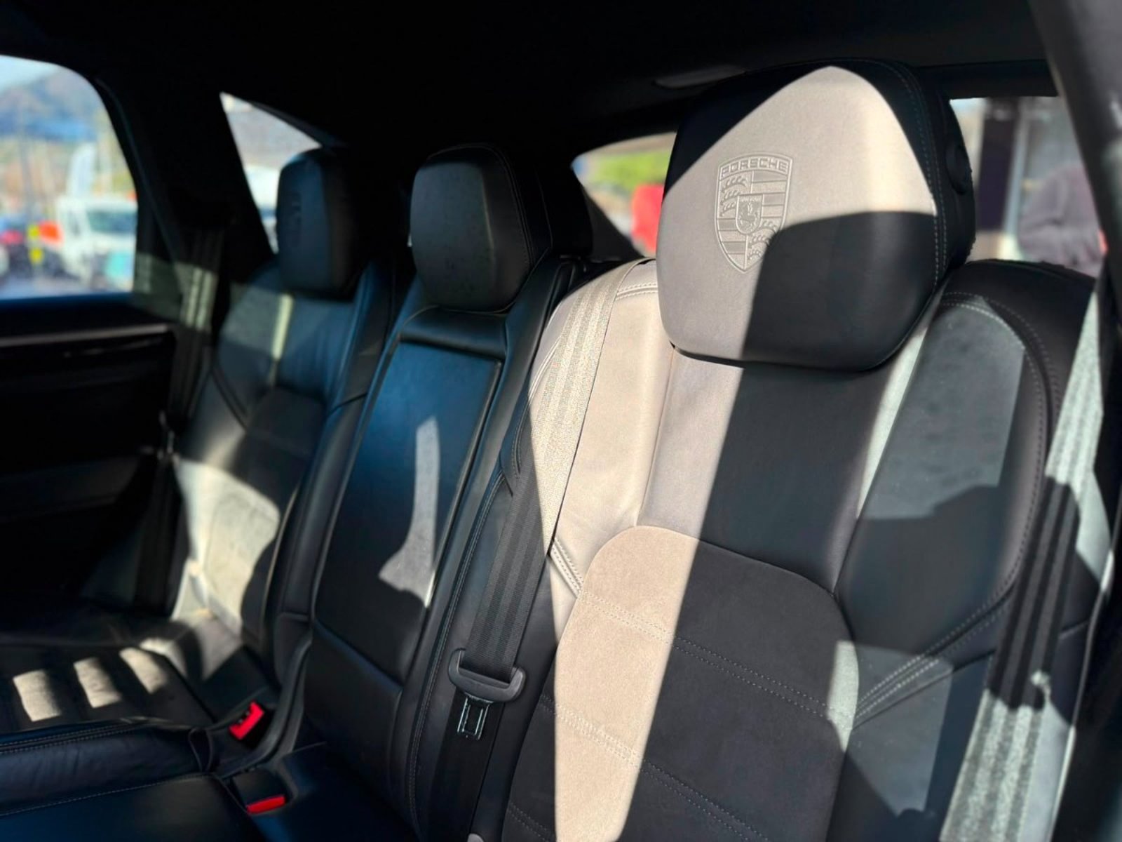 Porsche CAYENNE S HÍBRIDO 2018 - Imagen 18 de 19