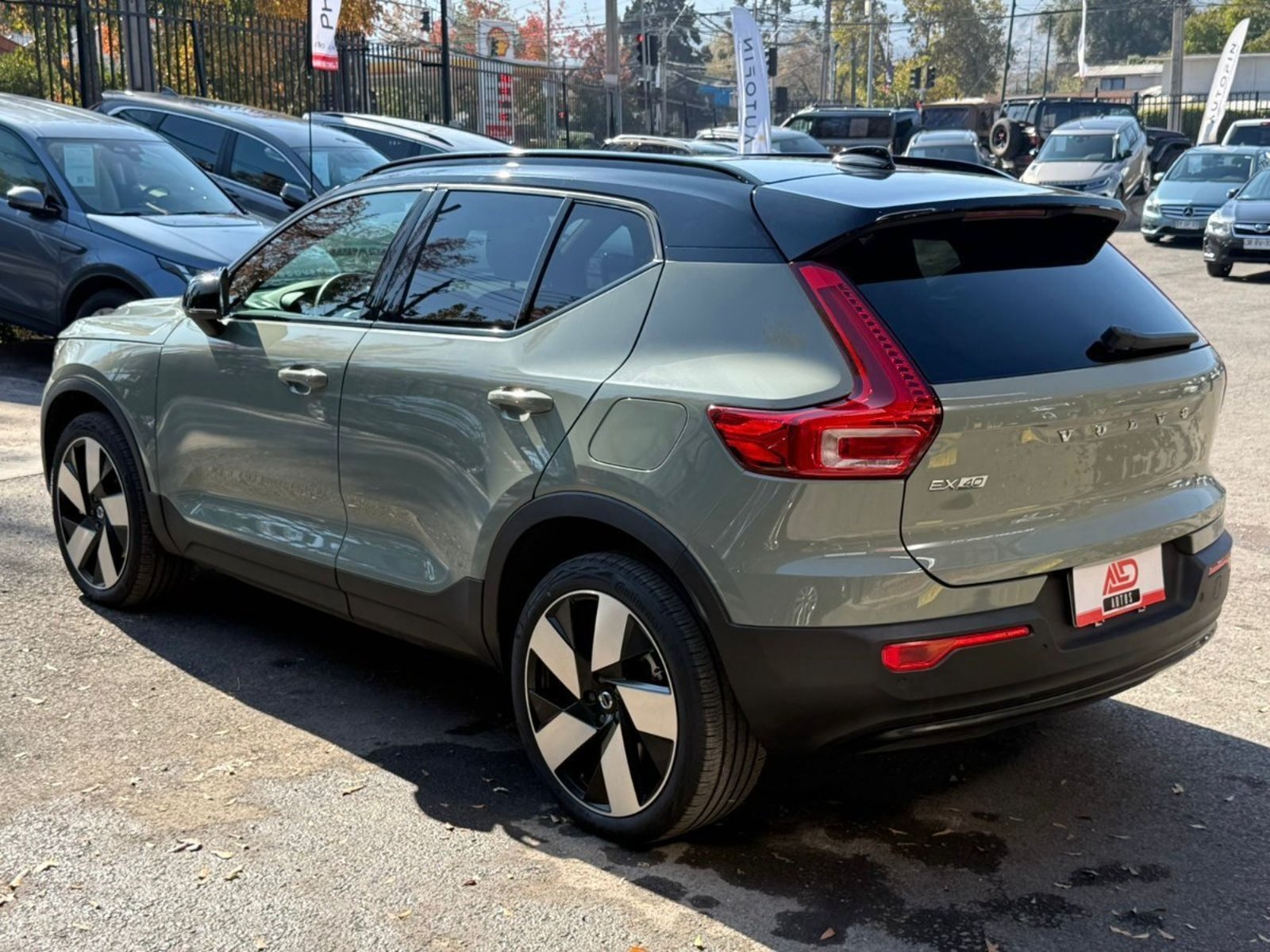 VOLVO EX40 P8 AWD 2025 - Imagen 6 de 20