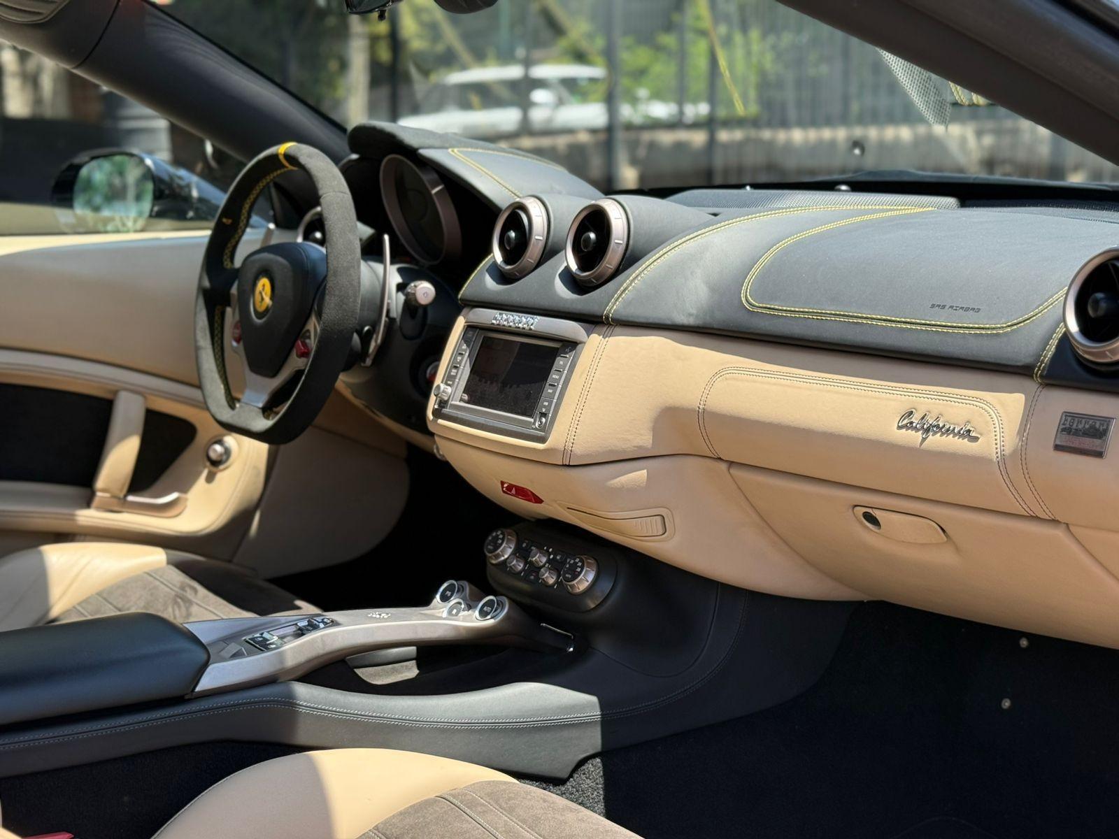 FERRARI CALIFORNIA F149 4.3 2011 - Imagen 18 de 19