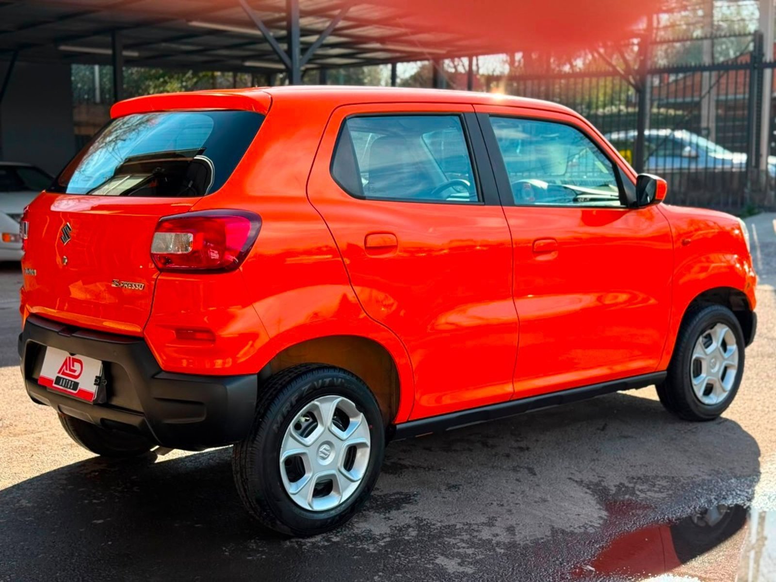 Suzuki S-PRESSO GLX 1.0 MT 2022 - Imagen 4 de 16