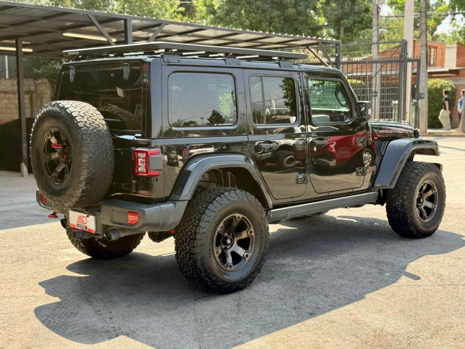 Jeep WRANGLER RUBICON UNLIMITED 3.6 EQUIPADO 2019 - Foto 4 de 20