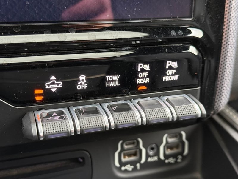 RAM 1500 LIMITED 5.7 2020 - Imagen 13 de 19