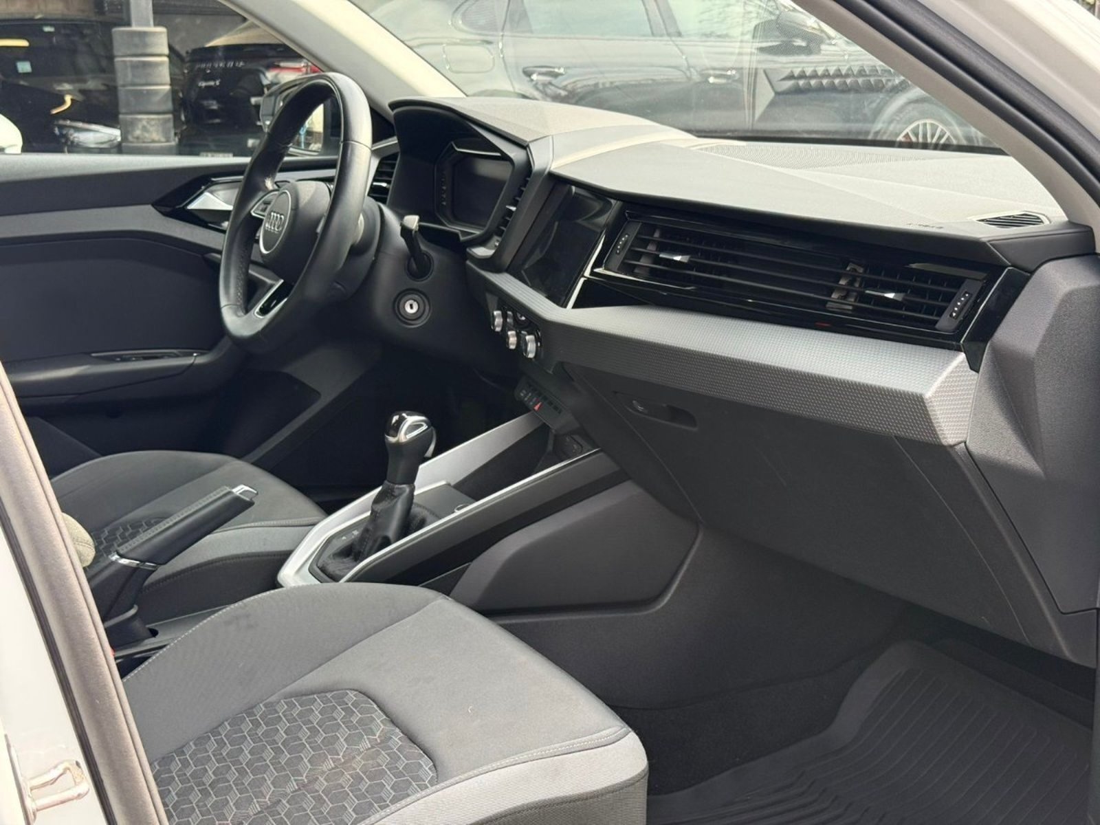 AUDI A1 SPORTBACK 30 TFSI 1.0T 2024 - Imagen 15 de 16