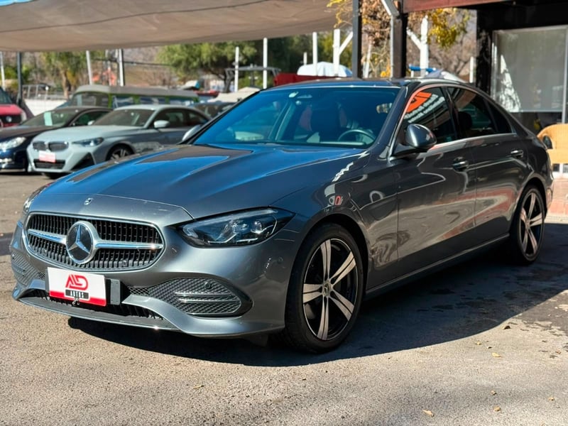 Mercedes-Benz C200 2023