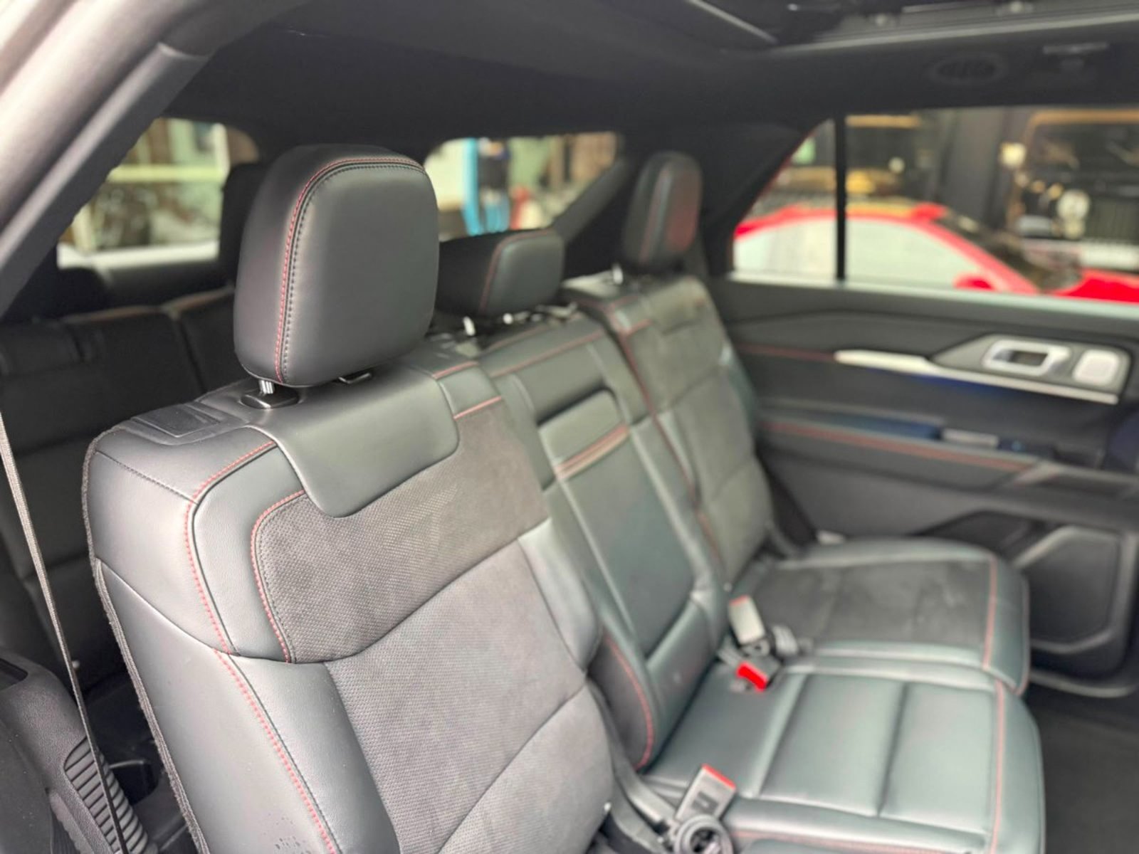 Ford EXPLORER ST 3.0 BITURBO AWD 2025 - Imagen 18 de 19