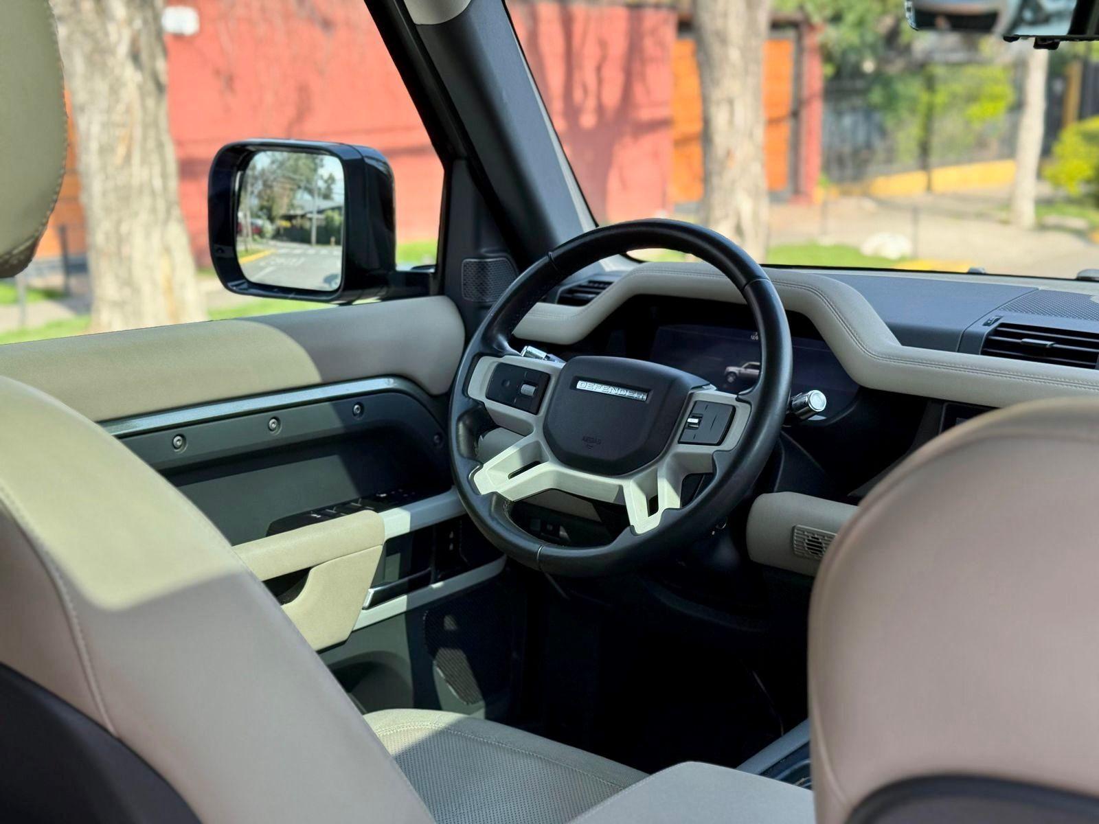 LAND ROVER DEFENDER 110 4X4 3.0 AT 2021 - Imagen 17 de 19