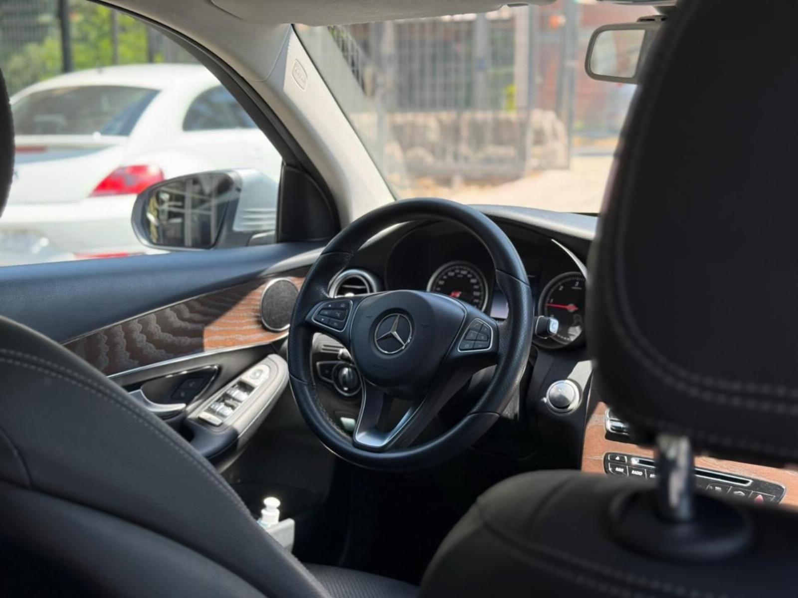MERCEDES-BENZ GLC 220D 4MATIC 2018 - Imagen 17 de 19