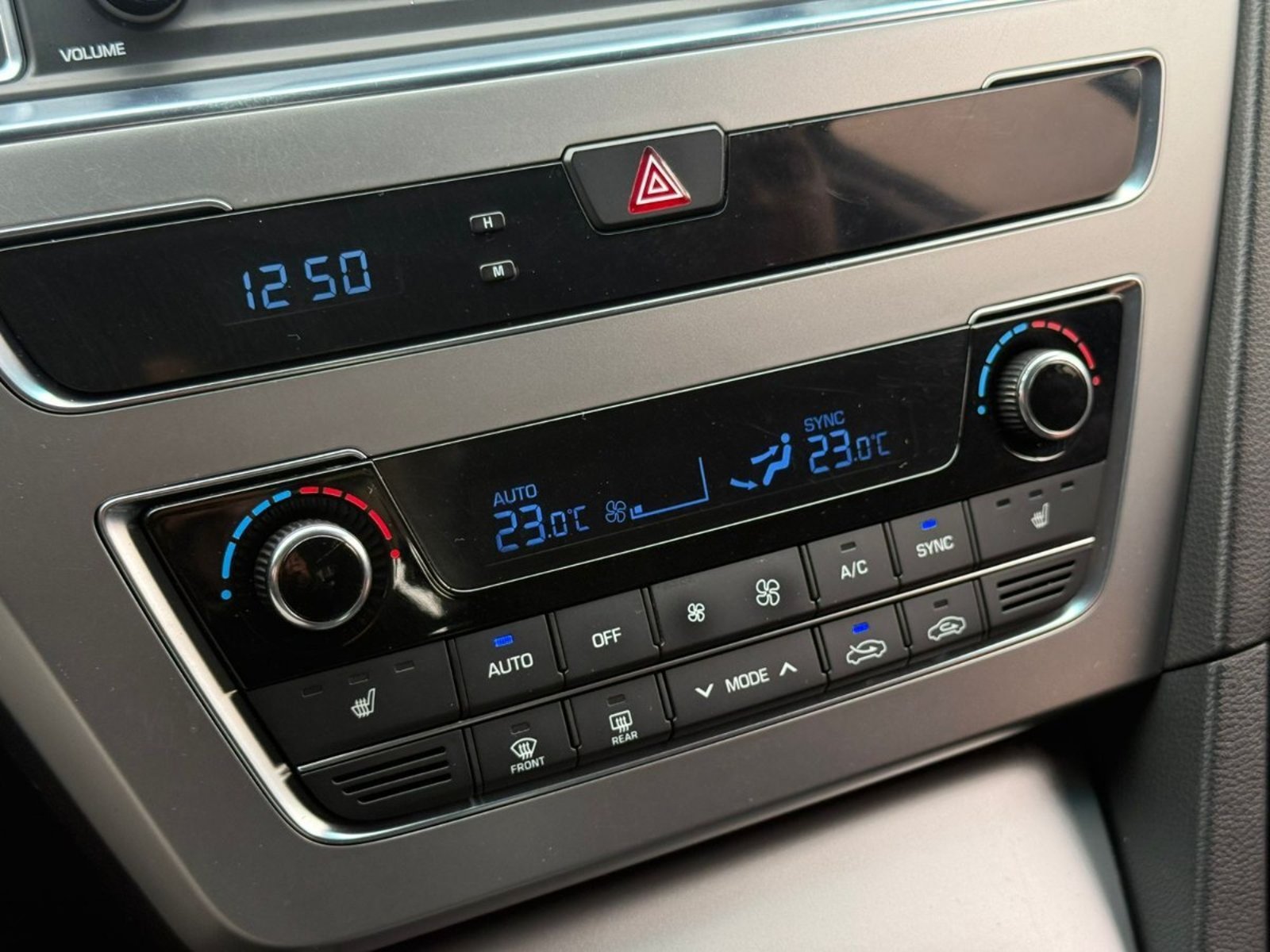 HYUNDAI SONATA GLS 2.0 AT 2016 - Imagen 12 de 19