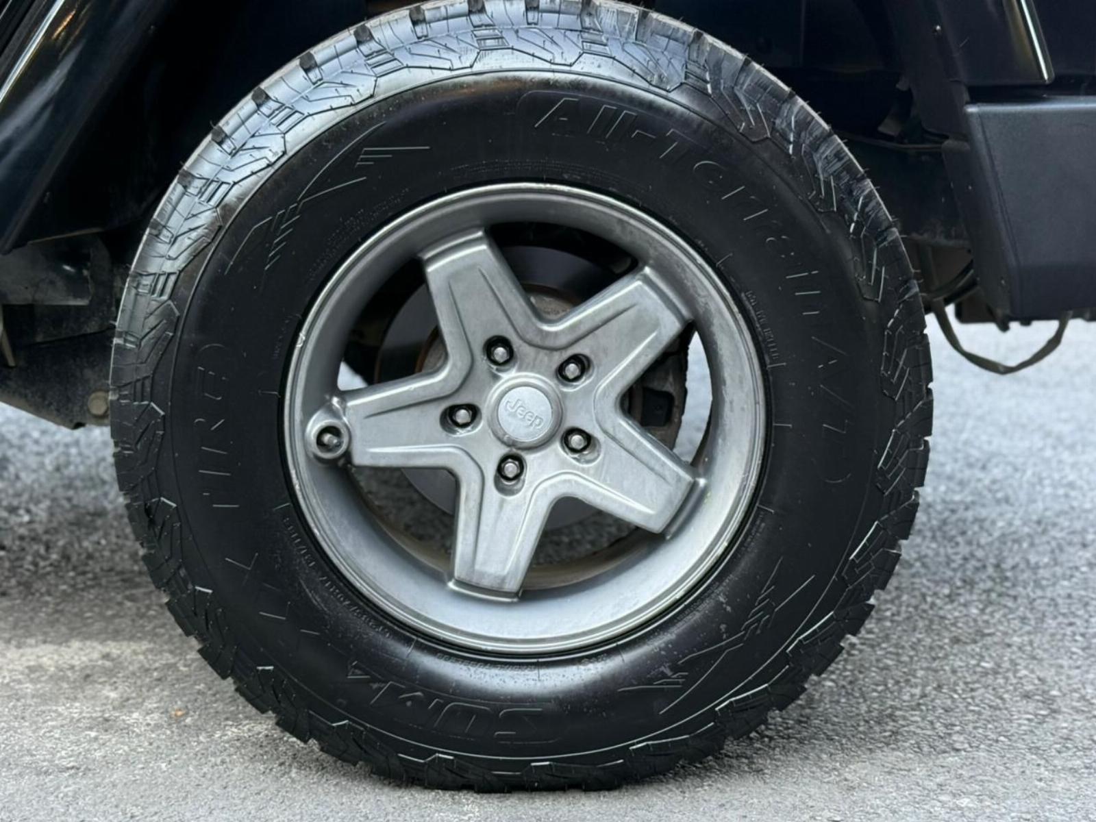 JEEP WRANGLER UNLIMITED SPORT 2013 - Imagen 7 de 20