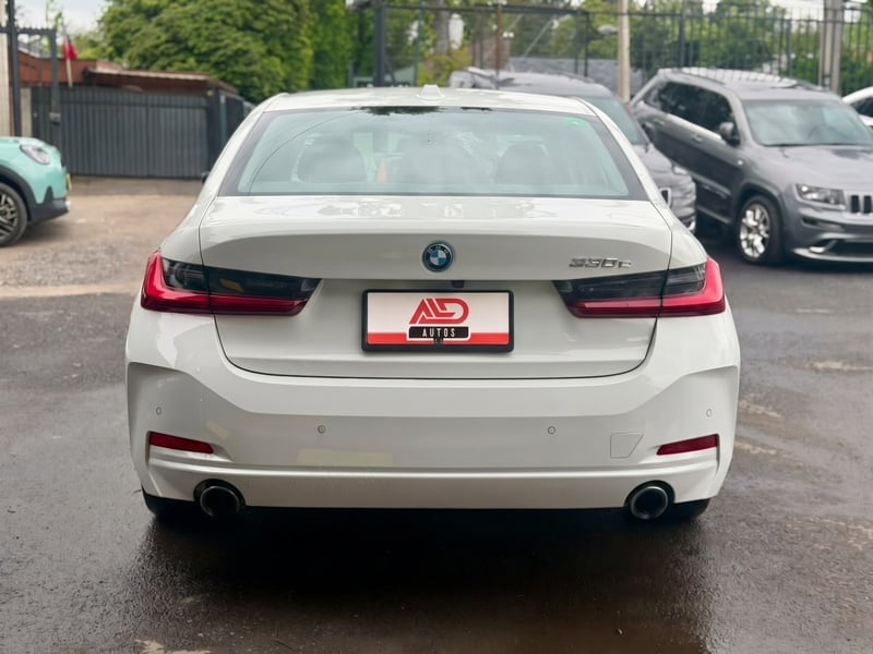 BMW 330 E HIBRIDO 2024 - Imagen 5 de 18