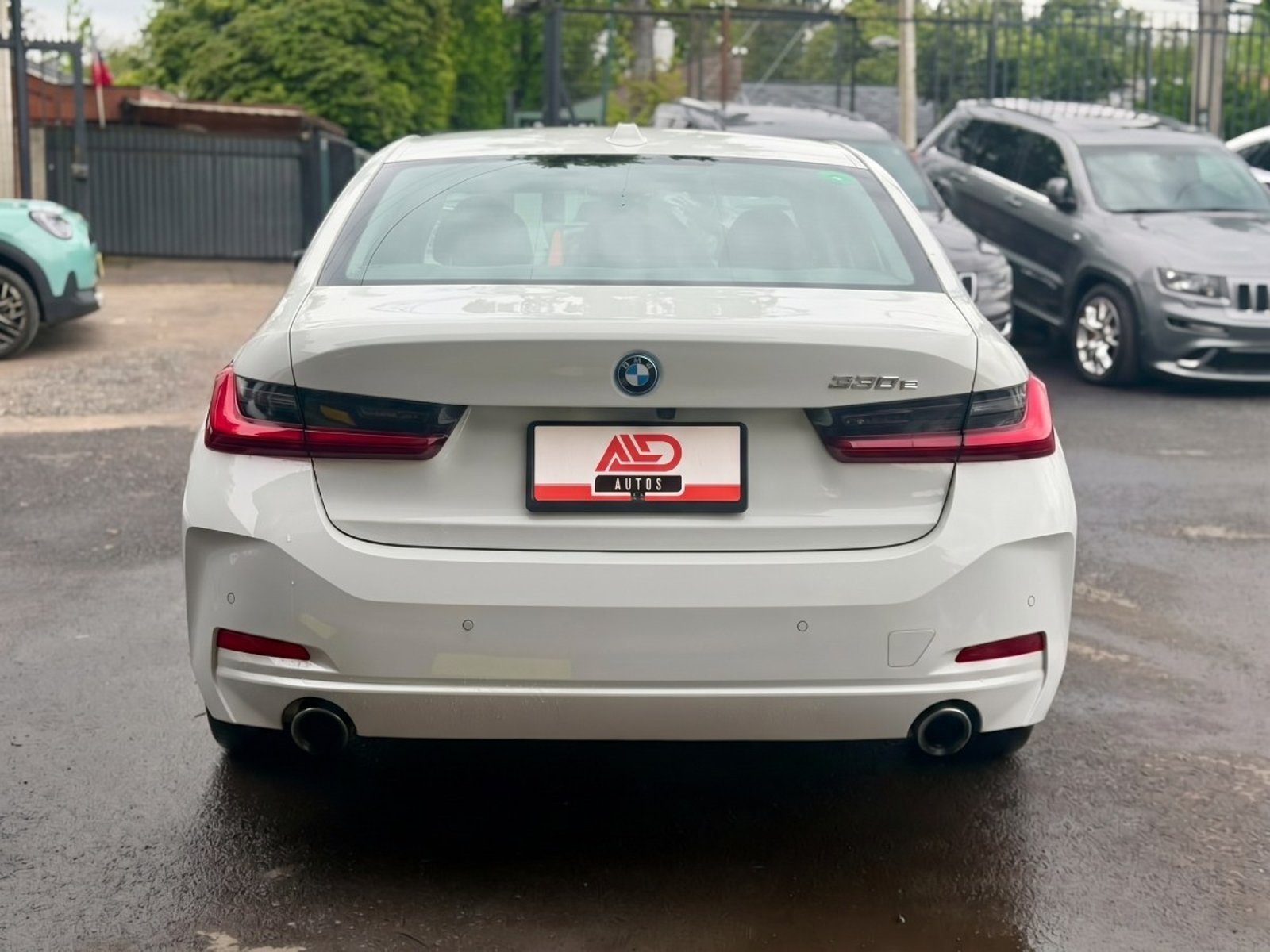 BMW 330 E HIBRIDO 2024 - Foto 5 de 18