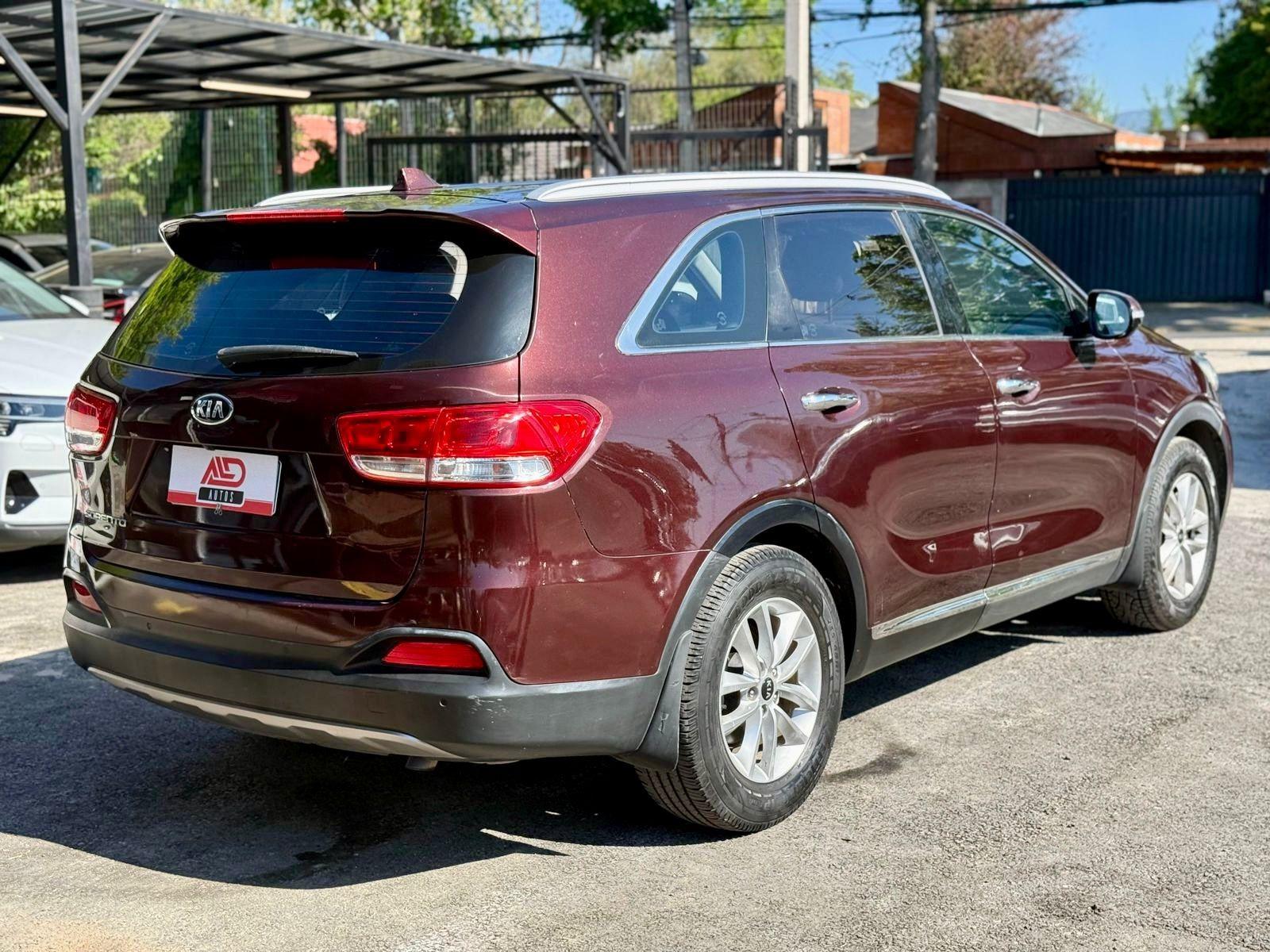 KIA SORENTO EX 2.4 AT 2015 - Imagen 4 de 17