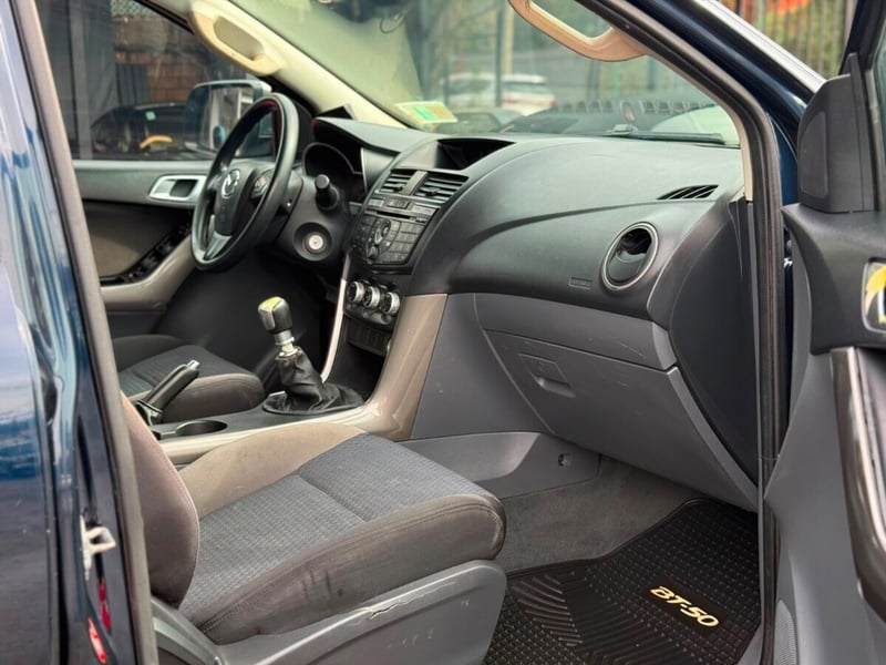 Mazda BT-50 2.2 DIESEL 4X2 MT 2019 - Imagen 9 de 17