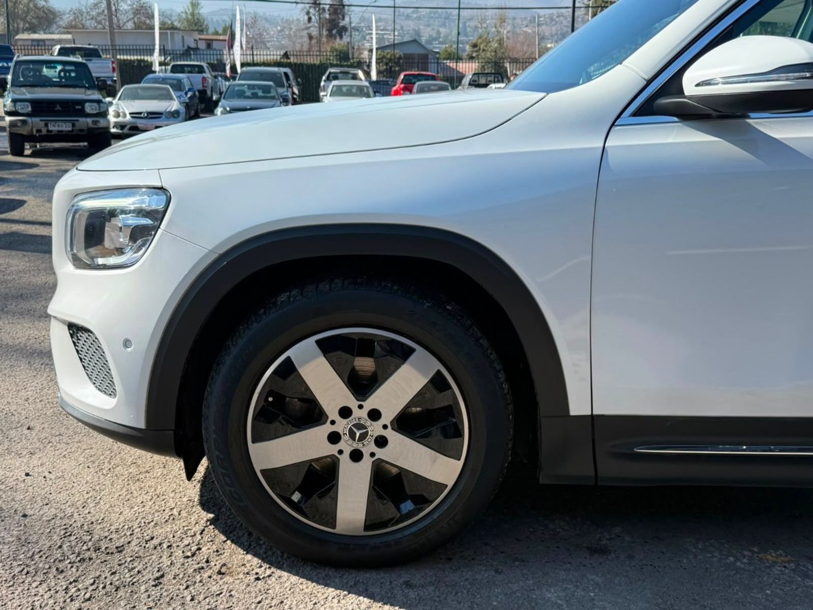 MERCEDES-BENZ GLB 200 2023 - Imagen 7 de 18