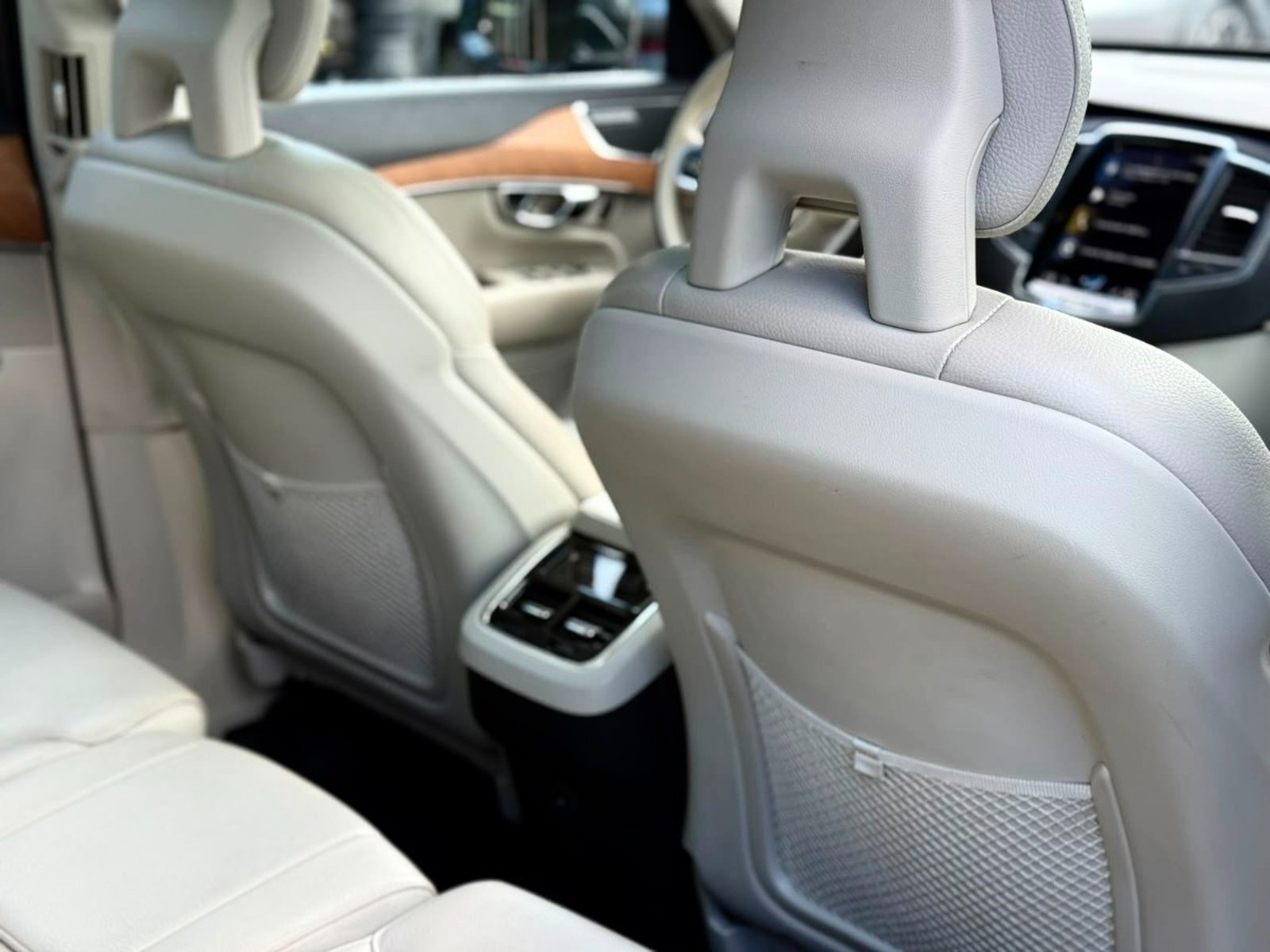Volvo XC90 B5 AWD 2.0 2022 - Imagen 18 de 18