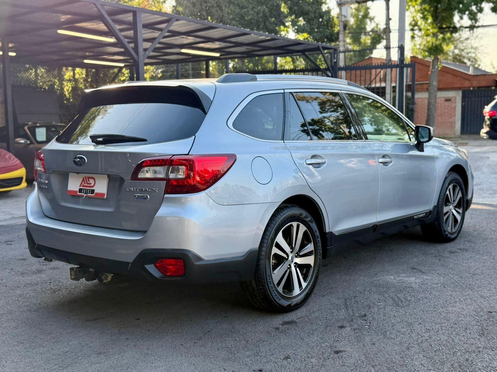 SUBARU OUTBACK DIESEL 2.0 AWD CVT 2020 - Imagen 3 de 17