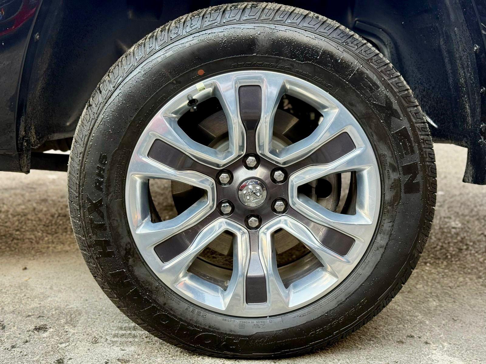 RAM 1500 LIMITED 4X4 2024 - Imagen 7 de 19