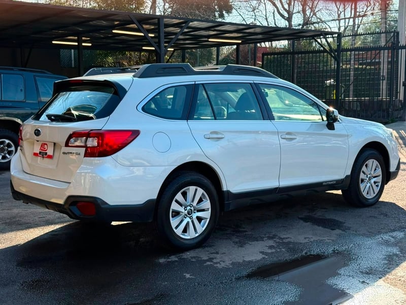 Subaru OUTBACK XS CVT 2.5 AWD 2015 - Imagen 4 de 15