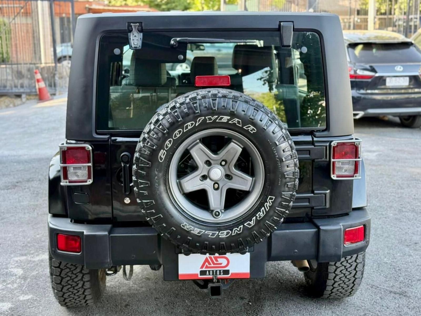 JEEP WRANGLER UNLIMITED SPORT 2013 - Imagen 5 de 20