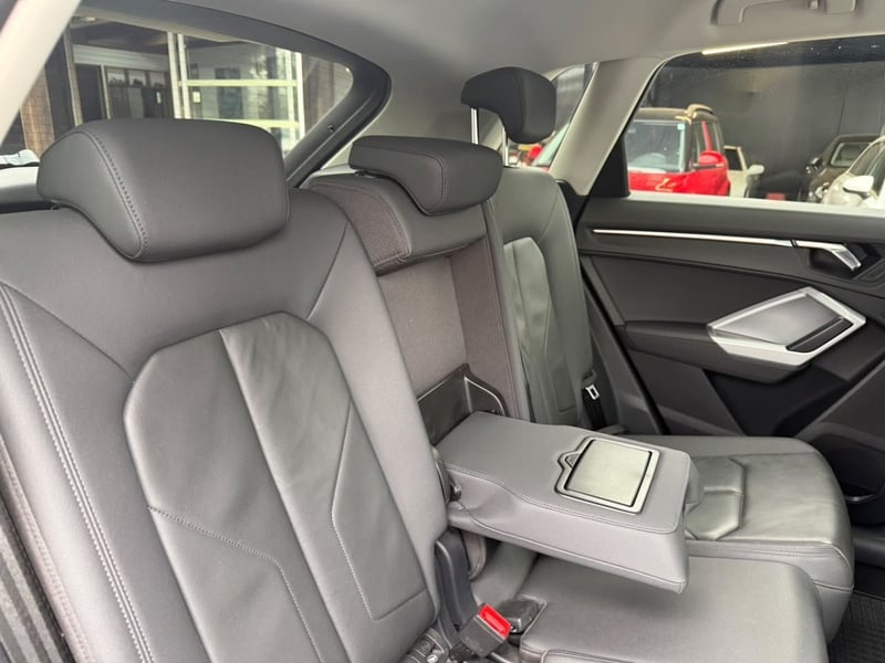 Audi Q3 35 TFSI 1.4T 2021 - Imagen 14 de 15