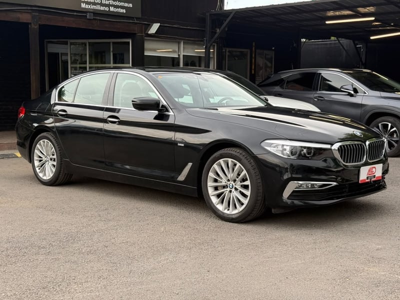BMW 530I LUXURY 2.0 2018 - Imagen 3 de 18