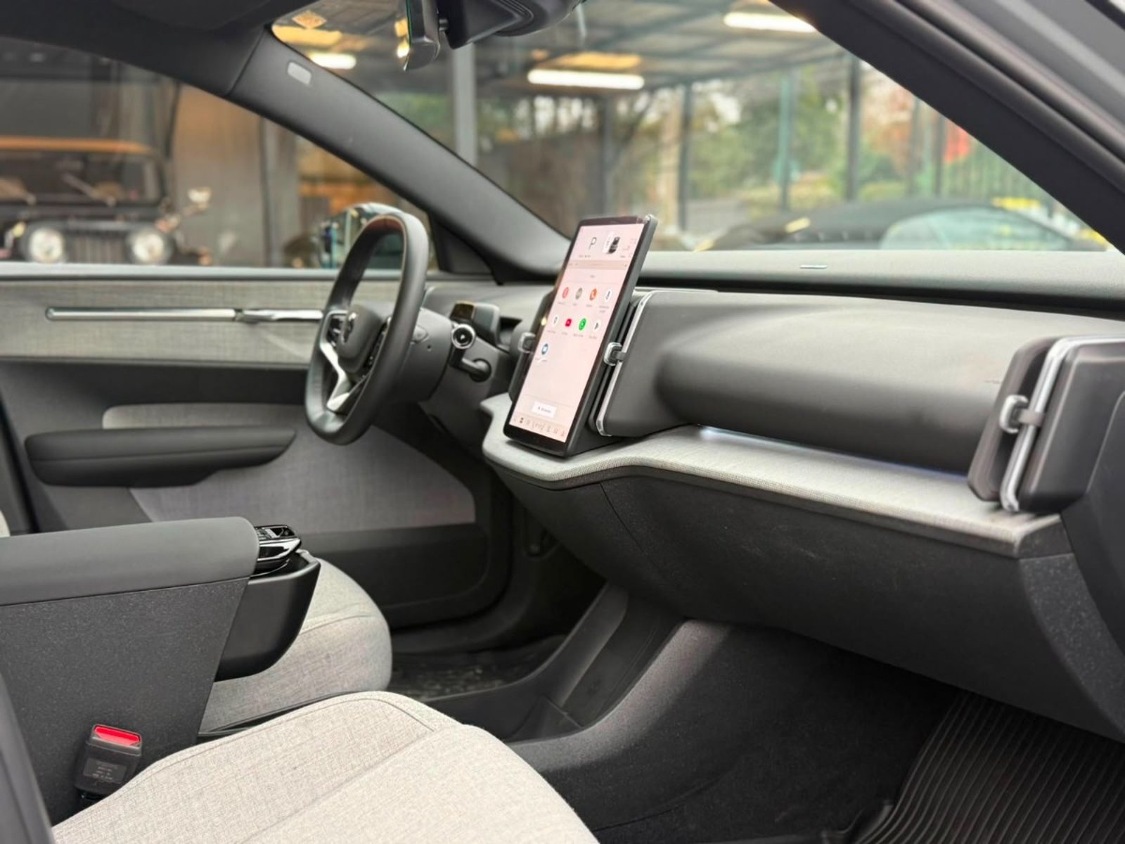 Volvo EX30 E60 ULTRA AT 2025 - Imagen 9 de 17