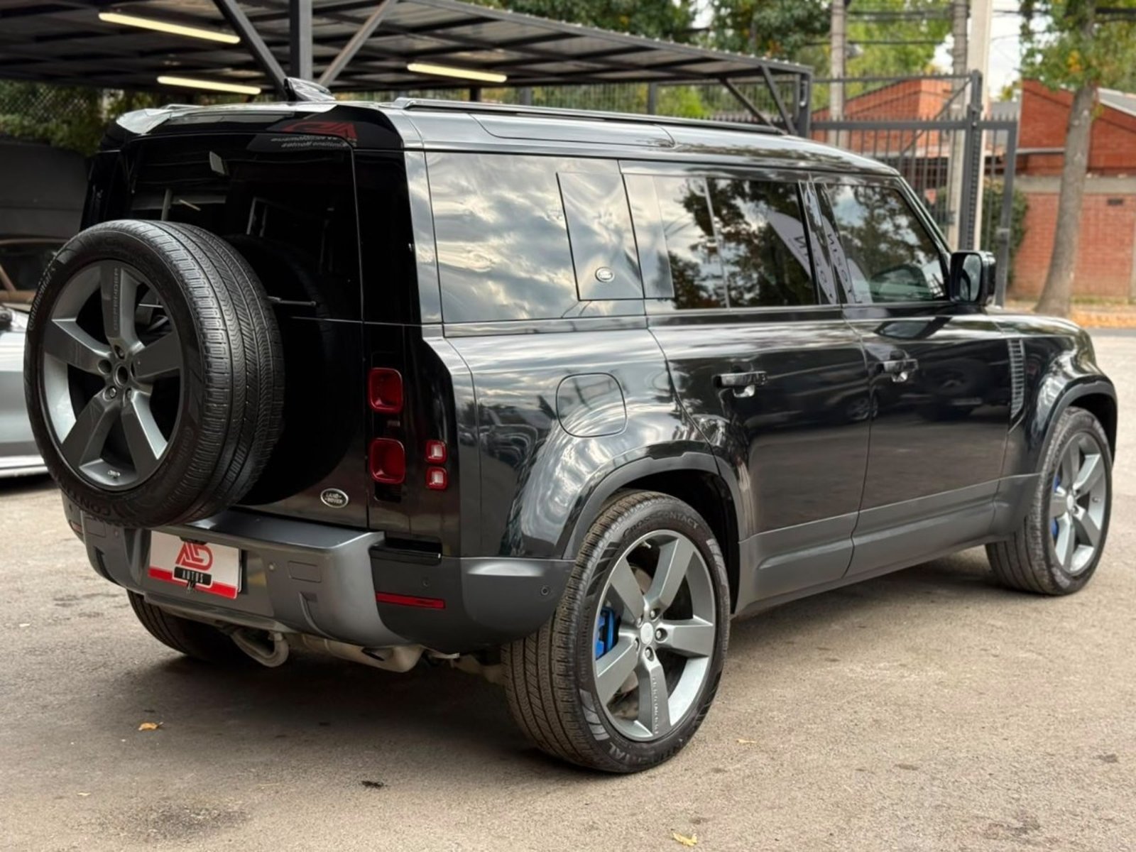 Land Rover DEFENDER 110 2021 - Imagen 3 de 18