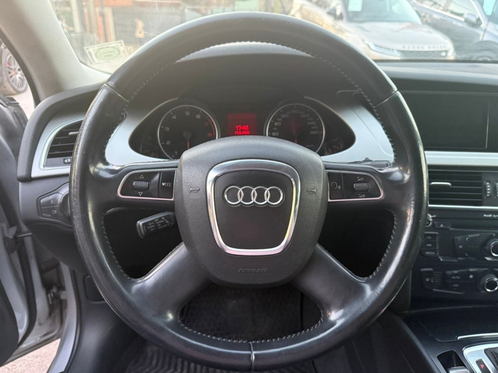 AUDI A4 1.8T MULTITRONIC 2010 - Imagen 9 de 17