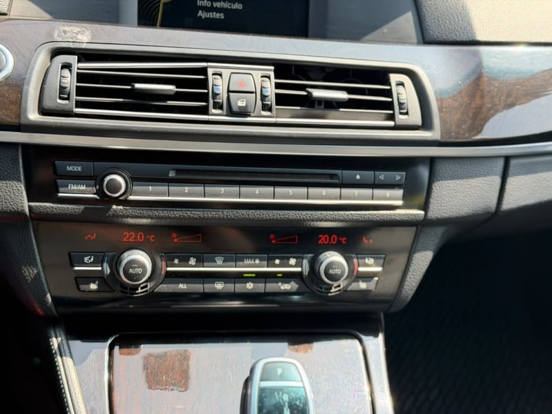 BMW 550 4.4 2011 - Imagen 15 de 20