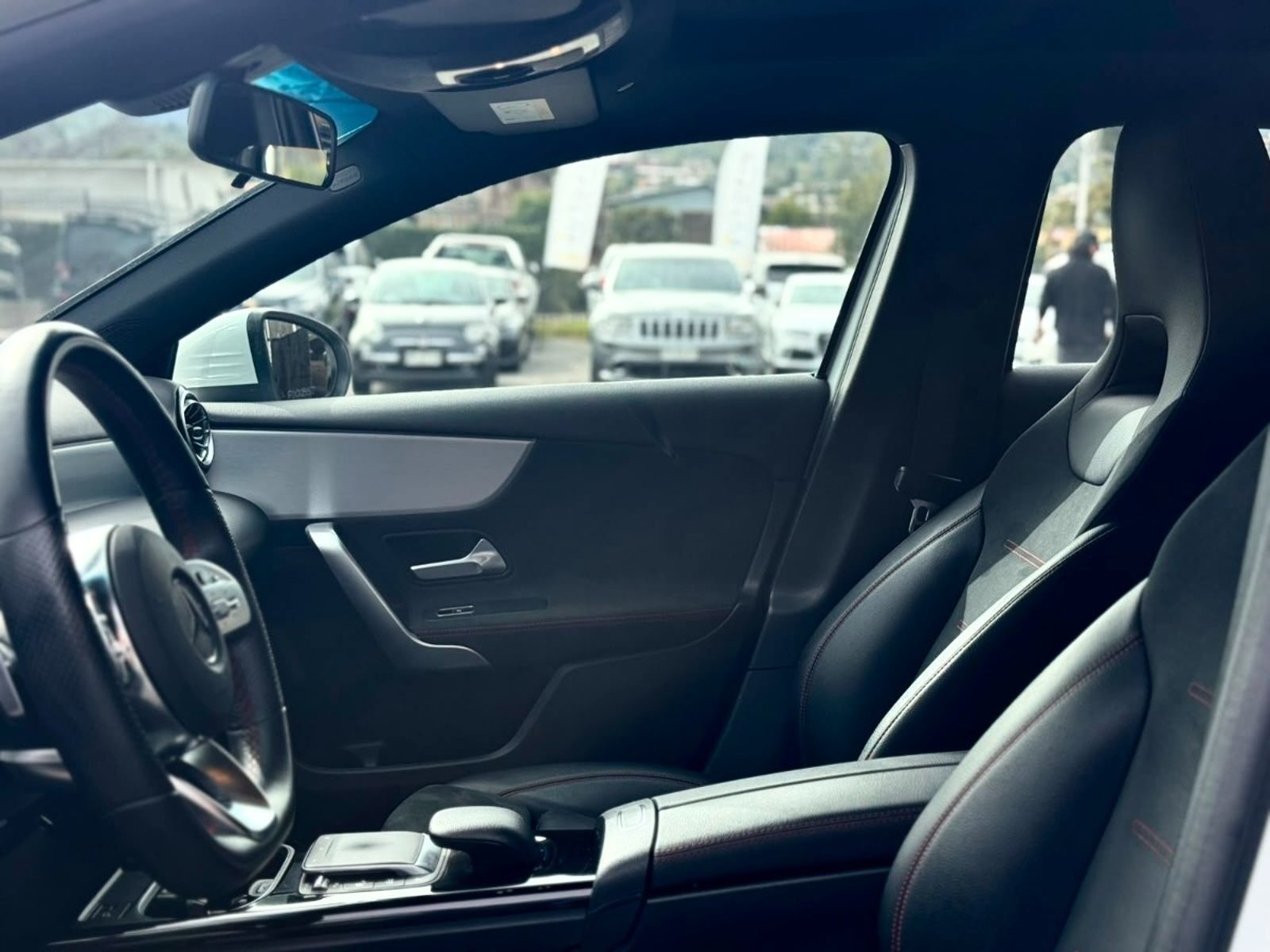 Mercedes-Benz A200 AMG LINE 2.0 2021 - Imagen 8 de 19