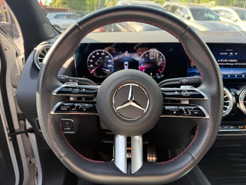 Mercedes-Benz GLA 200 2024 - Imagen 10 de 16