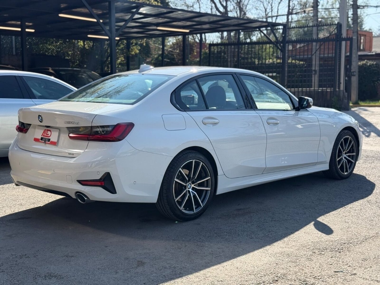 BMW 320D DIÉSEL 2.0 2022 - Foto 4 de 20
