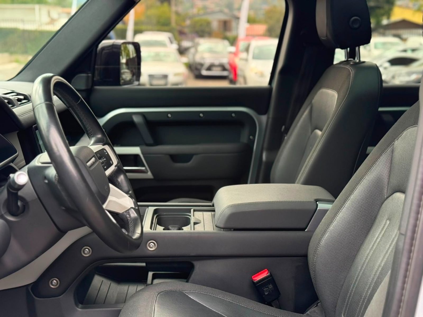 Land Rover DEFENDER 110 2021 - Imagen 8 de 18