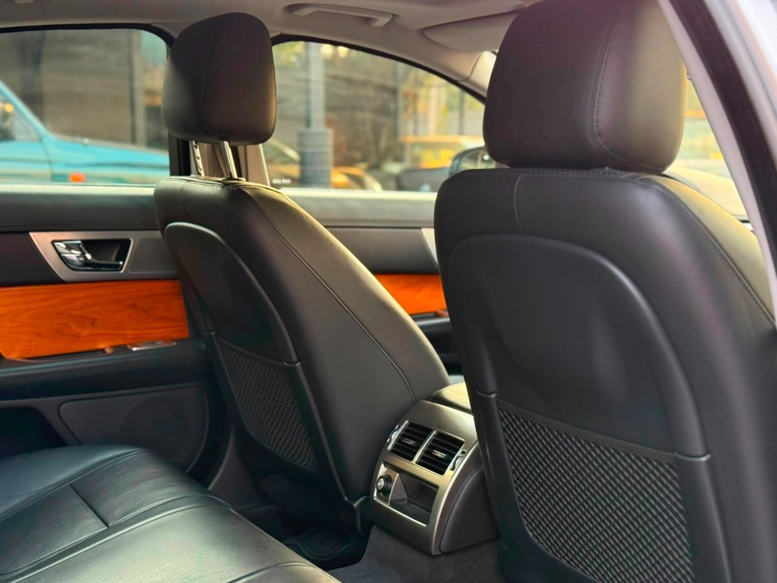 Jaguar XF 30 3.0 DIESEL 2013 - Imagen 19 de 19