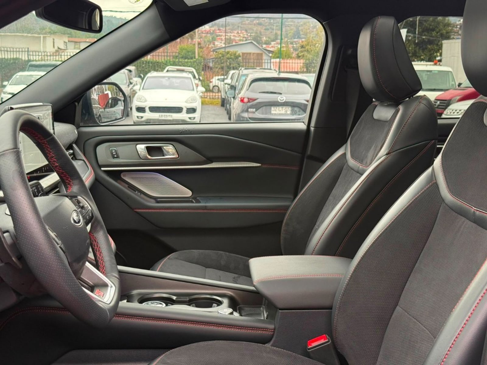 Ford EXPLORER ST 3.0 BITURBO AWD 2025 - Imagen 8 de 19