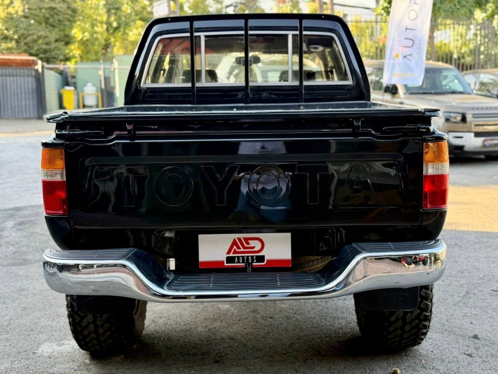 TOYOTA HILUX 2.4 MT 4X4 1996 - Imagen 5 de 13