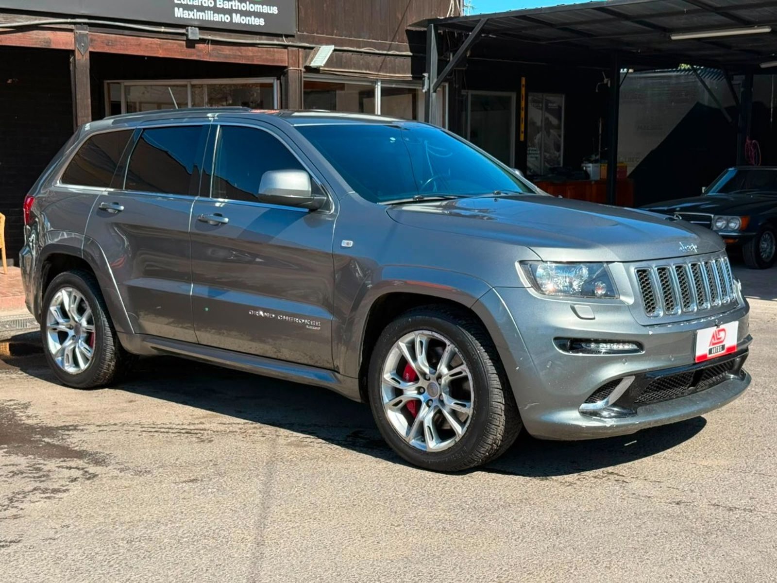 Jeep GRAND CHEROKEE SRT8 6.4 2013 - Foto 3 de 18