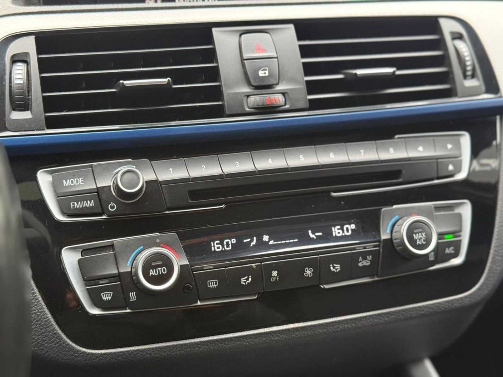BMW 120 LOOK M 2.0 2019 - Imagen 14 de 18