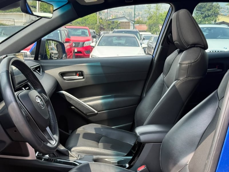Toyota COROLLA CROSS SEG HÍBRIDO 2021 - Imagen 9 de 18