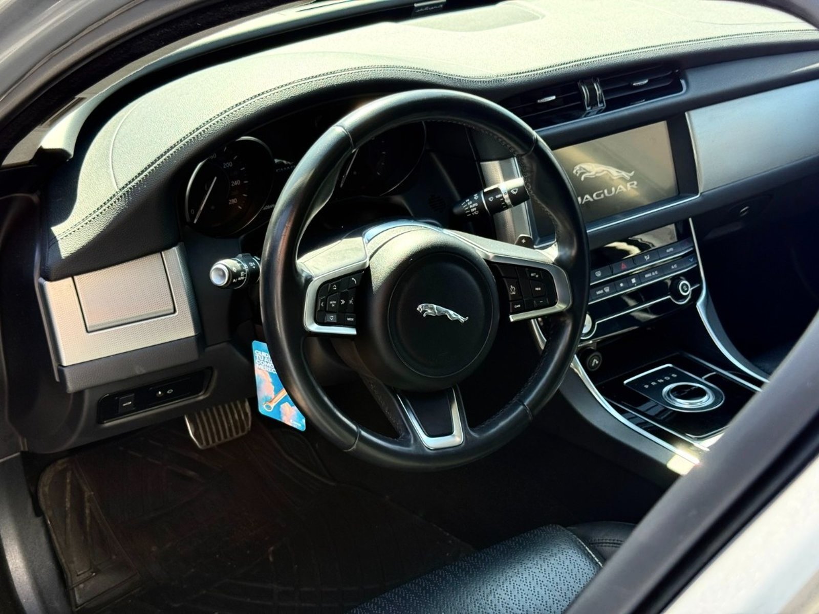 Jaguar XF PRESTIGE 2.0 2021 - Imagen 7 de 17