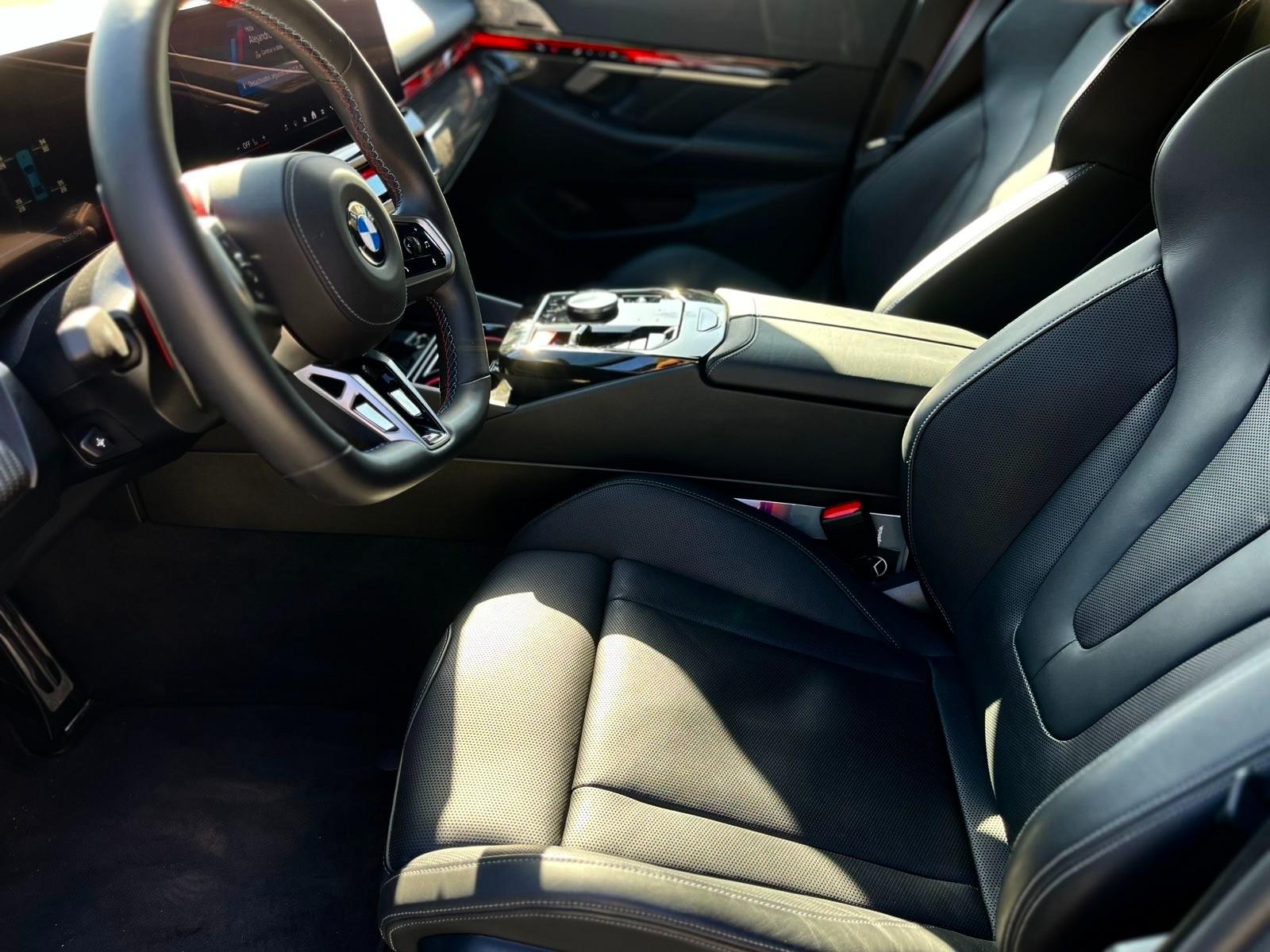 BMW M5 4.4 TWIN POWER TURBO HIBRIDO 2025 - Imagen 8 de 18