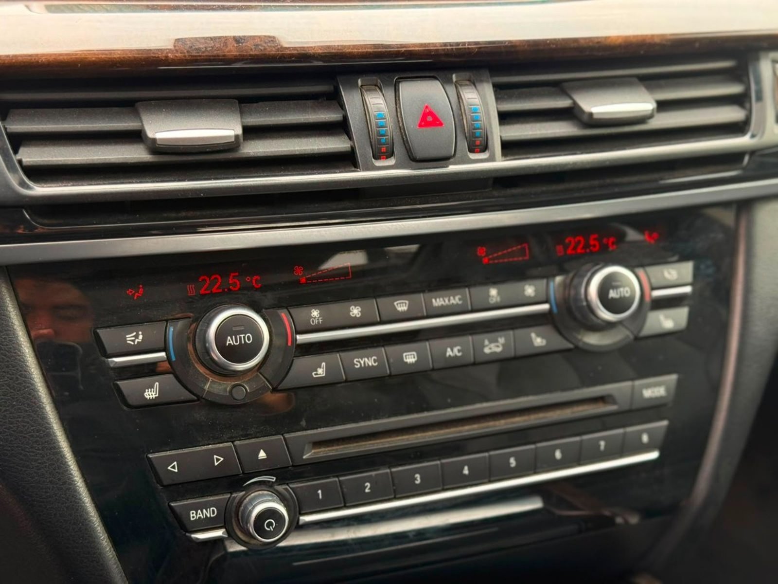 BMW X5 50I XDRIVE 4.4 2016 - Imagen 13 de 18