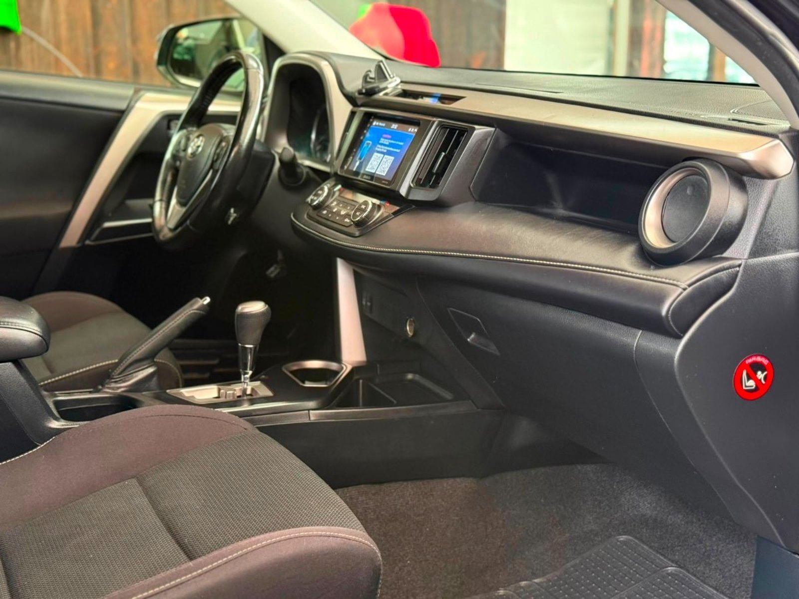 Toyota RAV 4 2.5 AT 4X4 2018 - Imagen 10 de 20