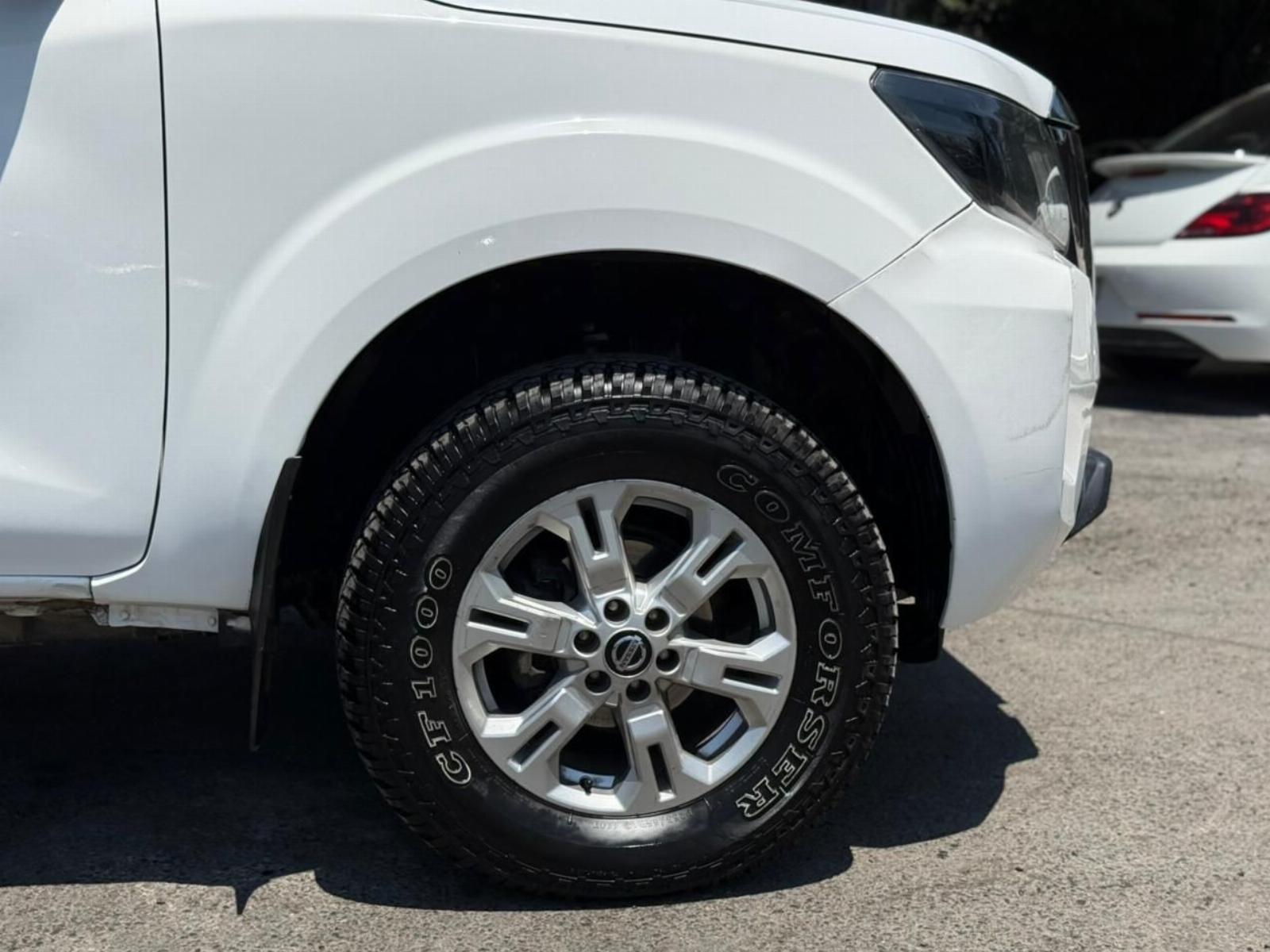 NISSAN NAVARA XE 2.3 AT 4WD 2022 - Imagen 7 de 18