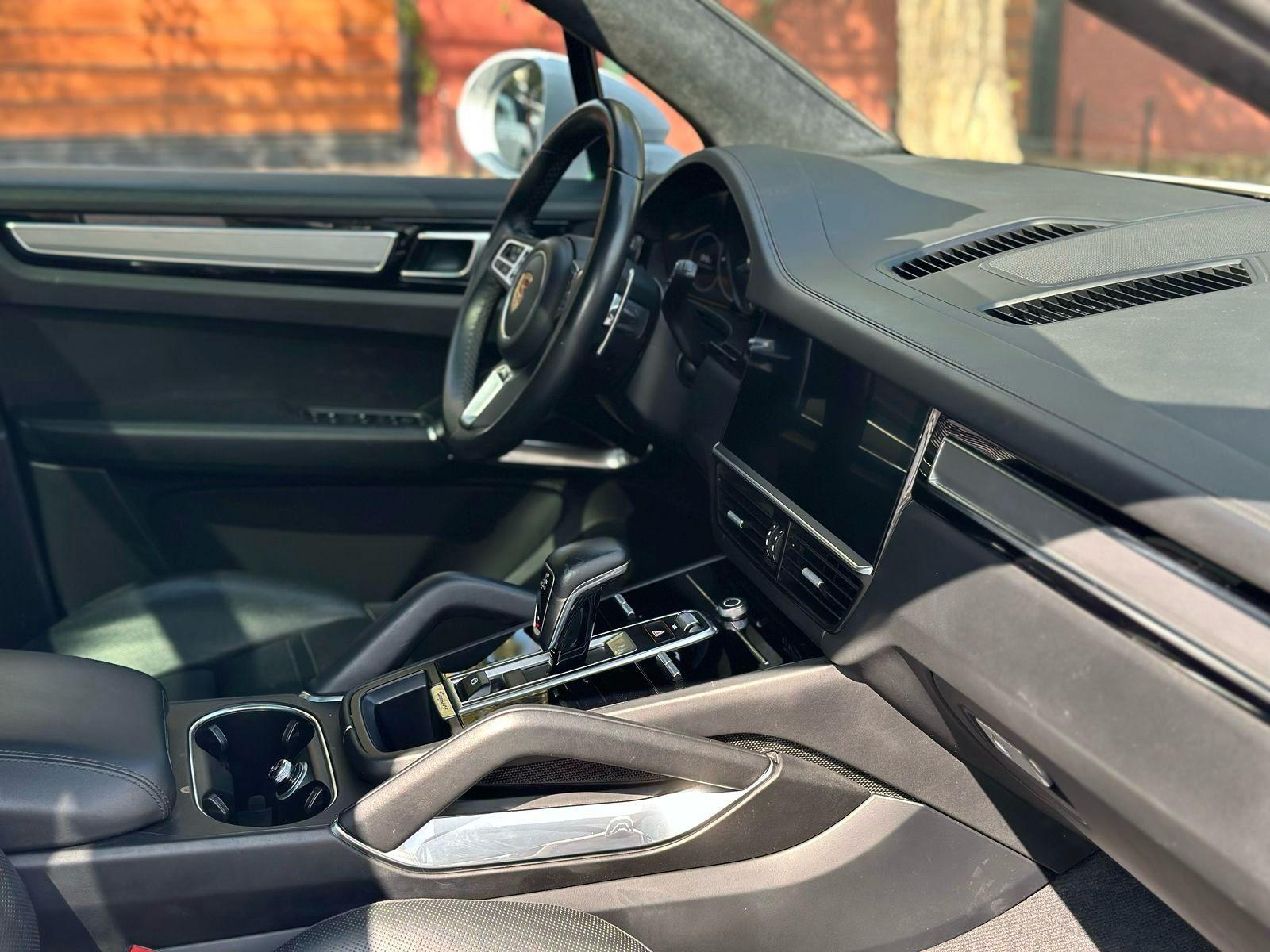 PORSCHE CAYENNE TURBO 2019 - Imagen 17 de 17